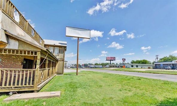 219 S 32nd St, Muskogee, OK 74401